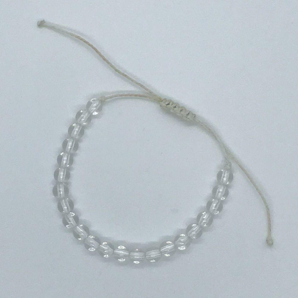 Clear adjustable bracelet - Picture 2 of 2